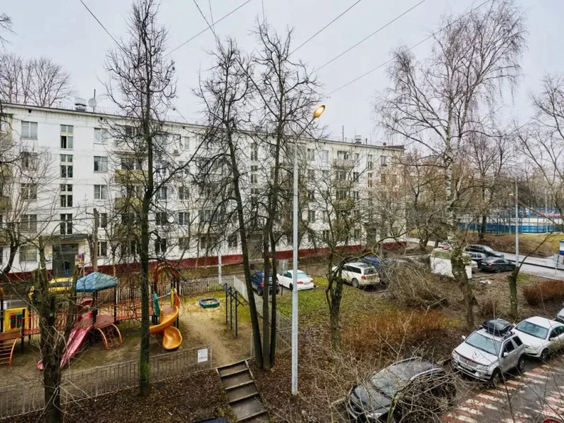 Фасад / вход «Двухкомнатная ЛайлаТов на 6 человек на метро Нагорная»