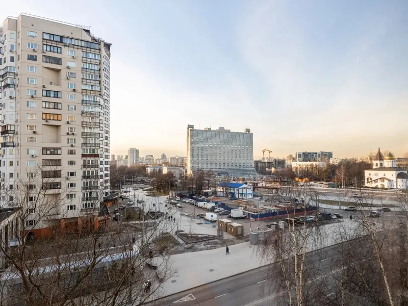 Фасад / вход «двухкомнатная на 6 человек ЛайлаТов на метро Севастопольская»