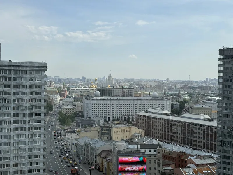 Фасад / вход «Двухкомнатная с видом на Новый Арбат»