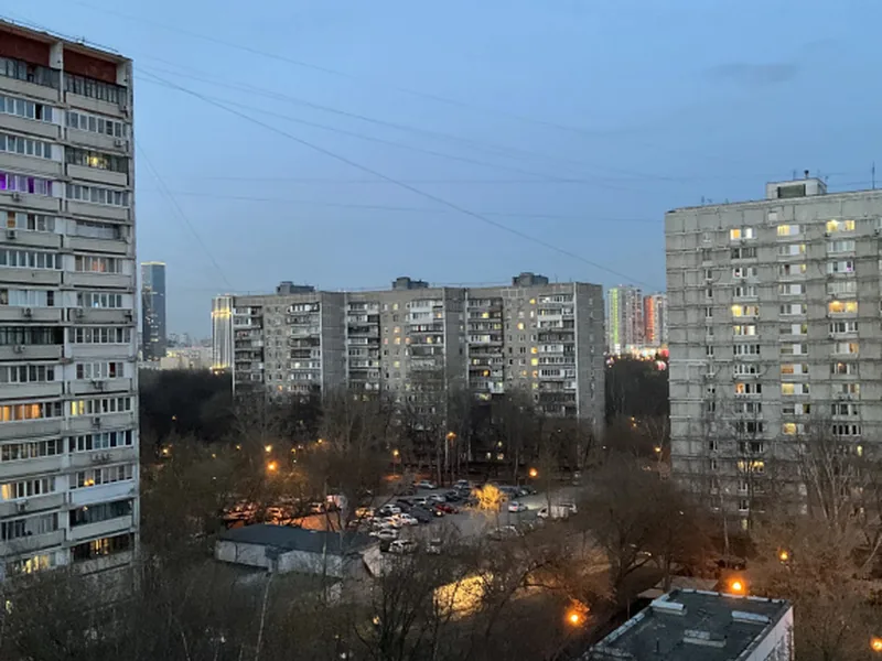 Фасад / вход «Двушка у озера в 5 минутах от метро»
