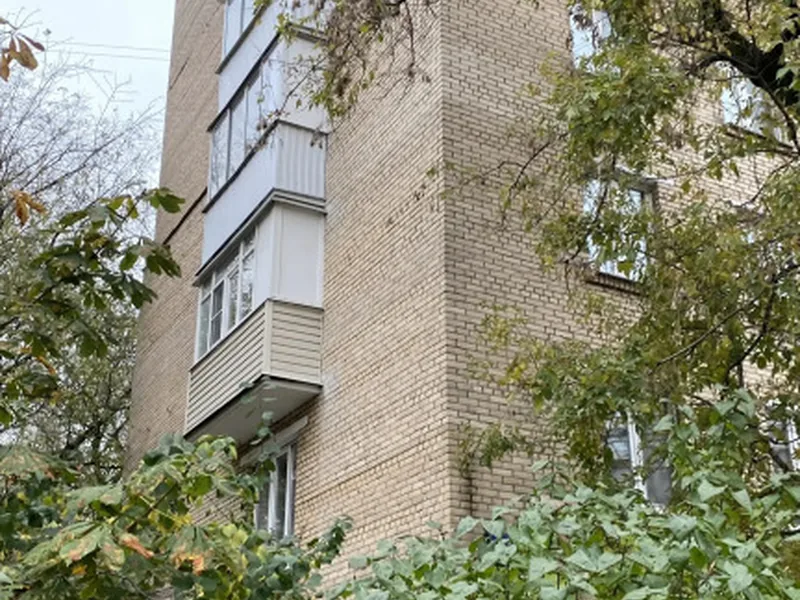 Фасад / вход «Кандинский»
