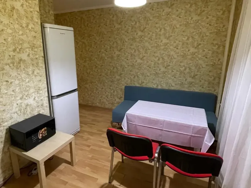Номер в квартире «класса комфорт у метро посуточно»