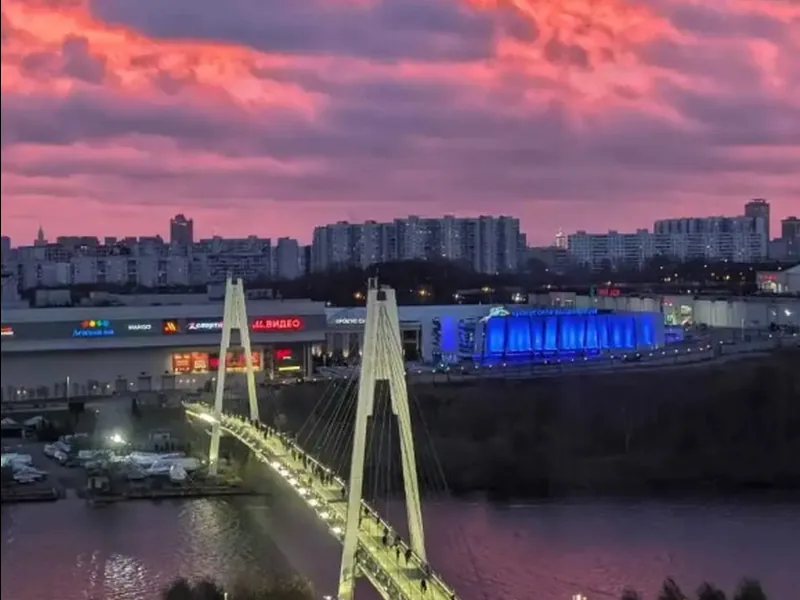 Фасад / вход «на Красногорском бульваре 28»