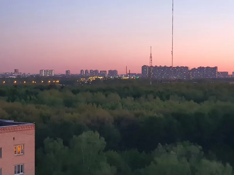 Фасад / вход «на Молодежной,11»