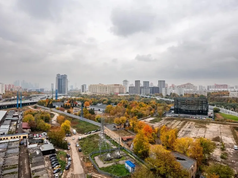 Фасад / вход «на Мосфильмовской улице 98к1»