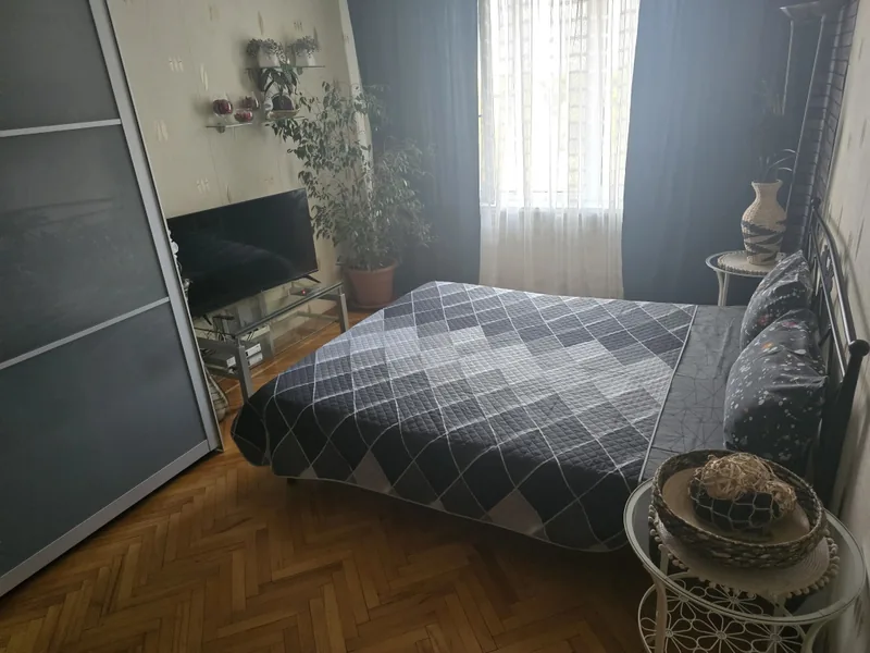 Апартаменты c 1 комнатой с балконом и с красивым видом из окна в квартире «на Профсоюзной 140 к1»