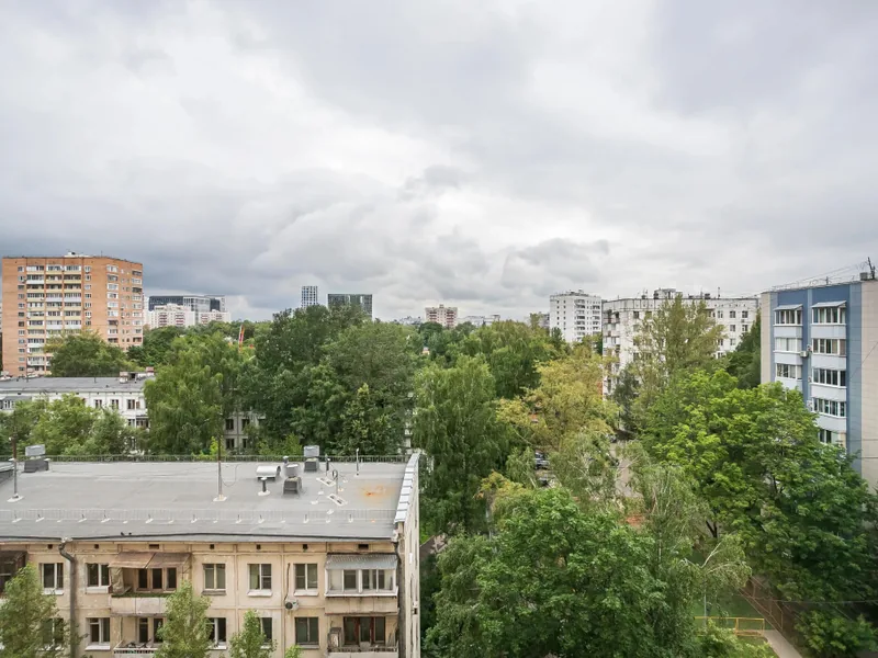 Фасад / вход «на Севастопольском проспекте»