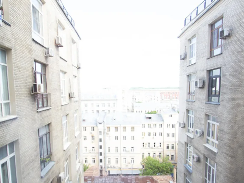 Фасад / вход «на Тверской»