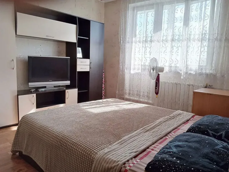 Апартаменты c 1 комнатой с балконом и с красивым видом из окна в квартире «на Улице Привольная 27к1»
