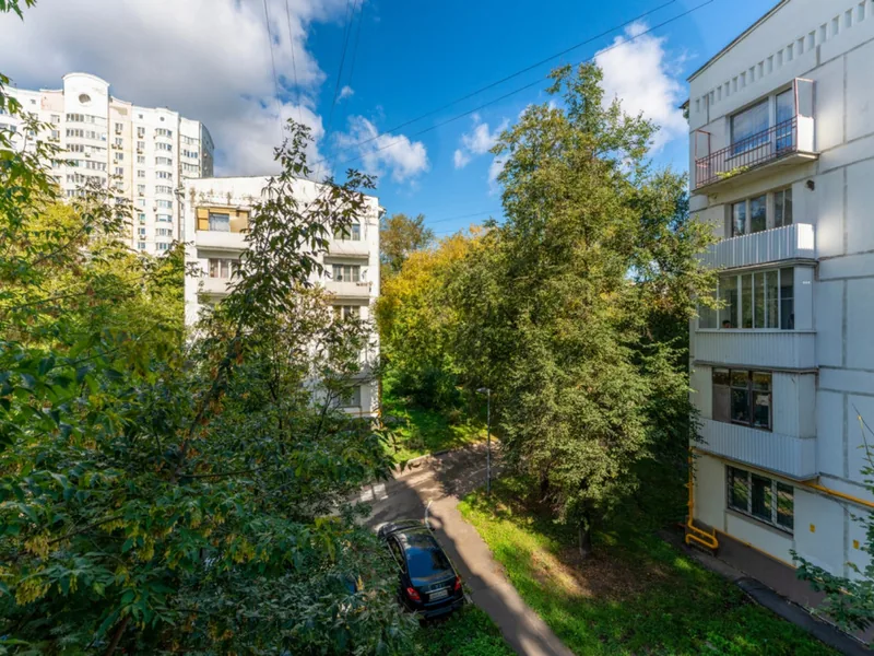Фасад / вход «на Звёздном бульваре 22к1»