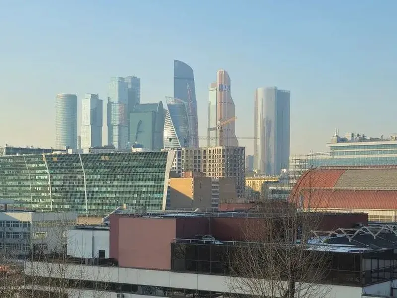 Фасад / вход «Просторная в Сталинской Высотке с видом на Москва Сити»