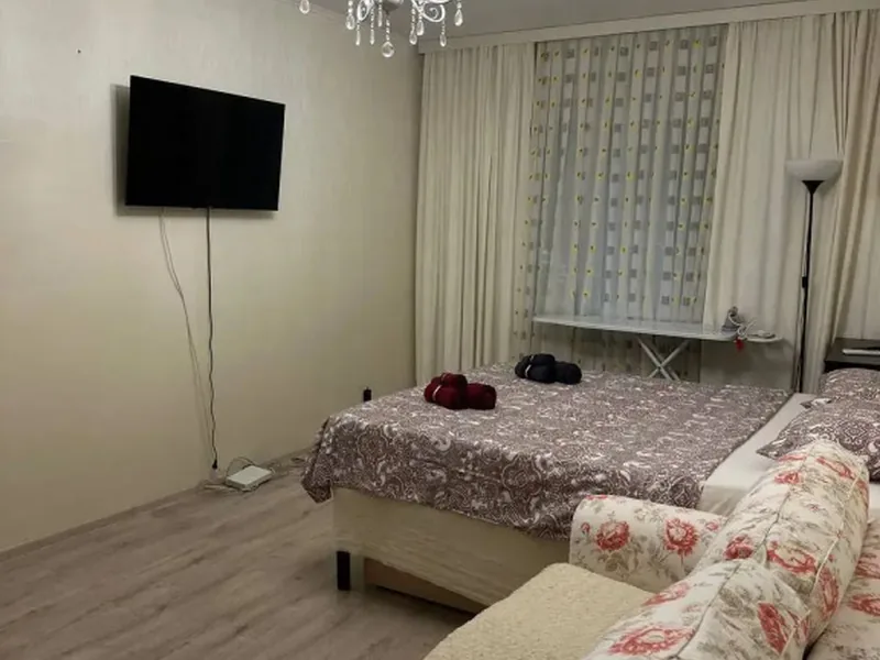 Номер в квартире «рядом с больницей Кулакова»