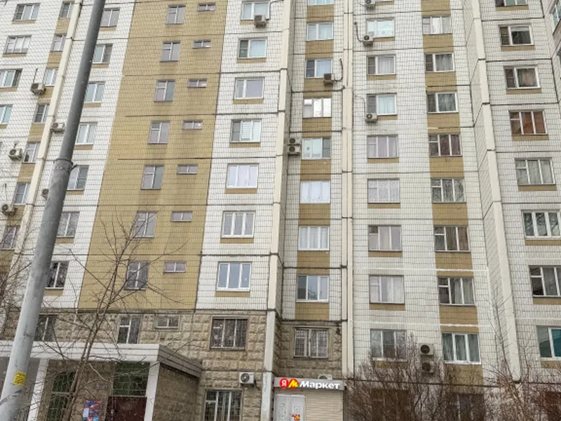 Фасад / вход «рядом с метро Братиславская»