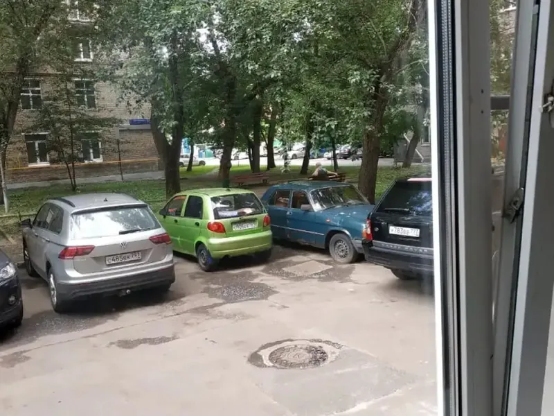 Фасад / вход «рядом с метро Дмитровская»