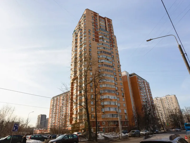 Фасад / вход «трехкомнатная в 15 минутах от центра»