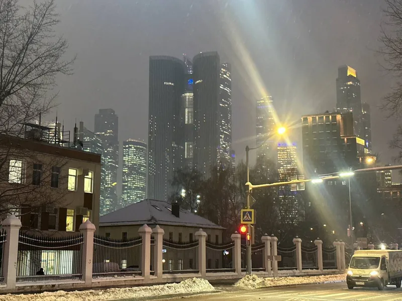 Фасад / вход «рядом с центром»