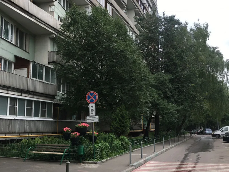 Фасад / вход «с большой лоджией»