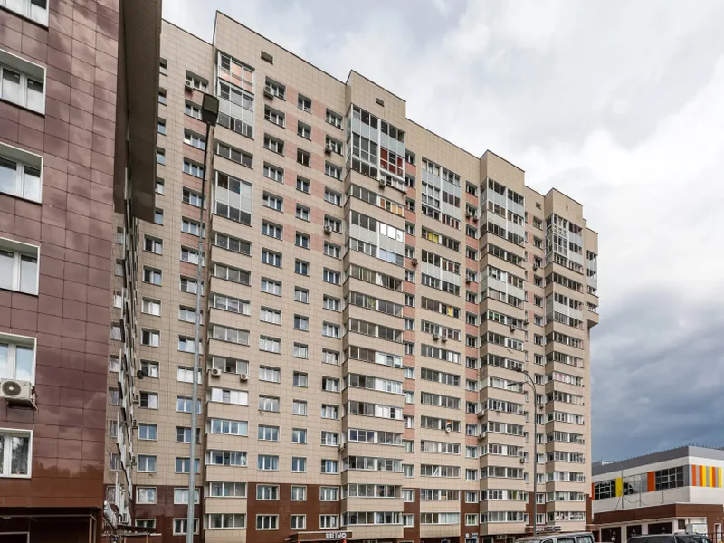 Фасад / вход «на 40 лет Октября»