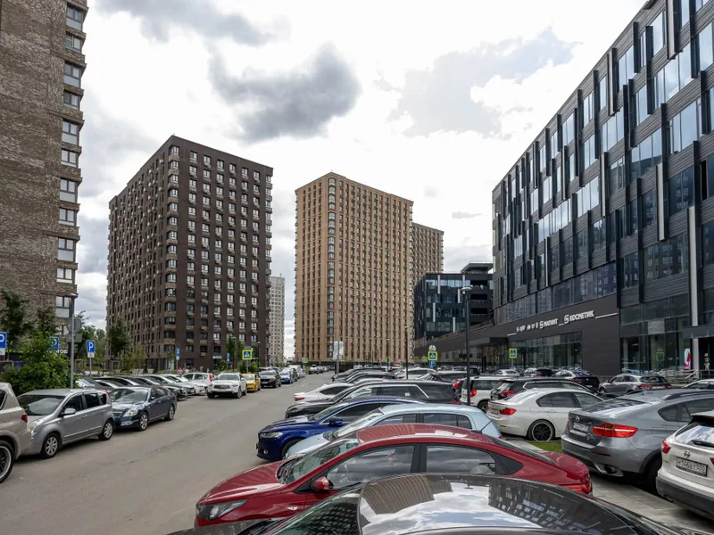 Фасад / вход «Стильная 2-к. квартира, 64 м², 3 кровати»
