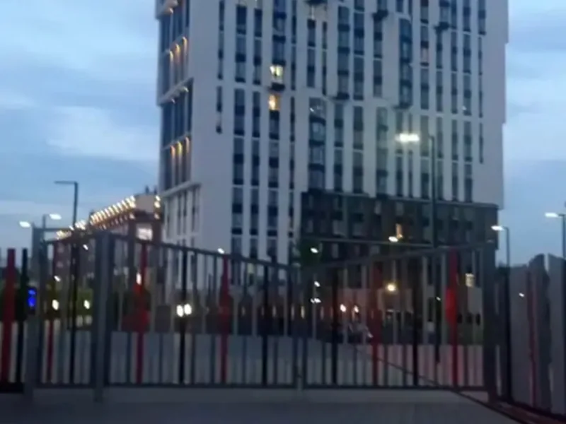 Фасад / вход «студия на Выборгской 9/1-2»