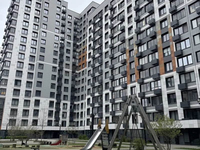 Фасад / вход «Студия с балконом ТЦ Москва Люблино»
