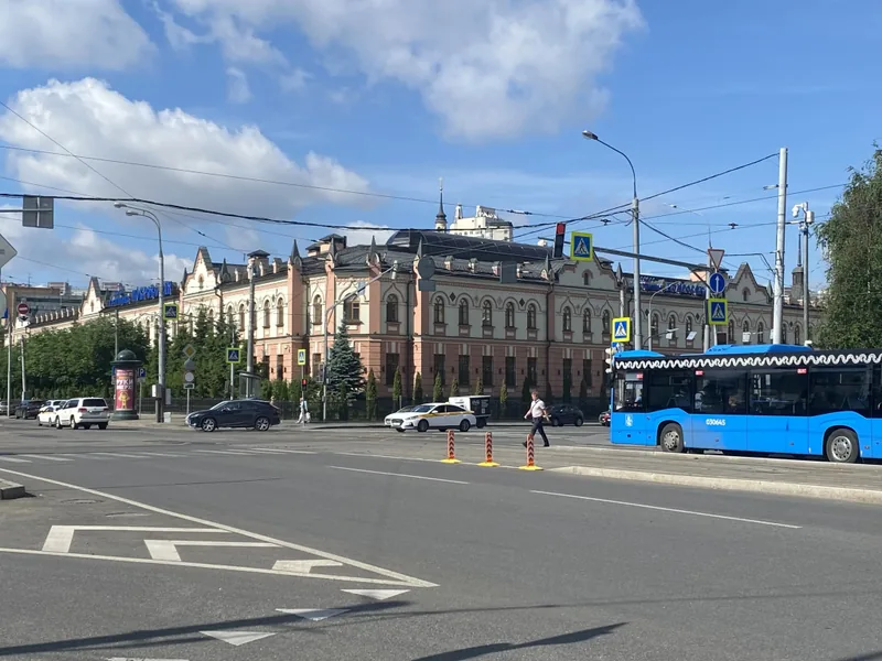 Фасад / вход «Svoy Lux»