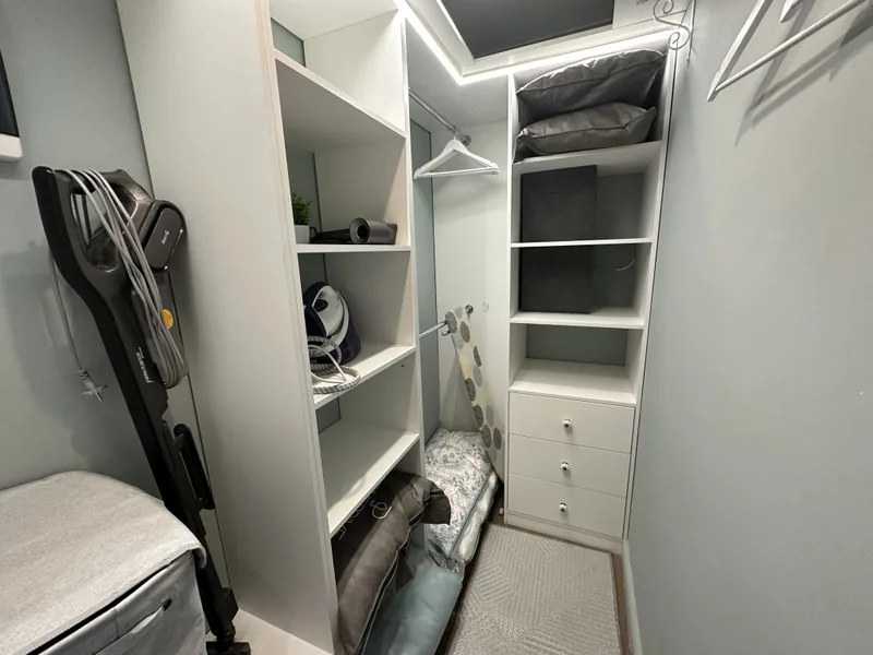 Номер в квартире «Top Rooms: Евродвушка на Саввинской набережной с видом на Москва Сити»