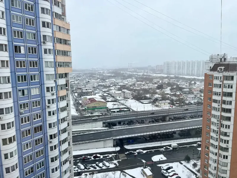 Фасад / вход «у Метро Некрасовка»
