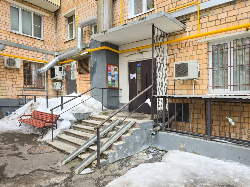 Фасад / вход «Уютная 1Комнатная у Метро Автозаводская»