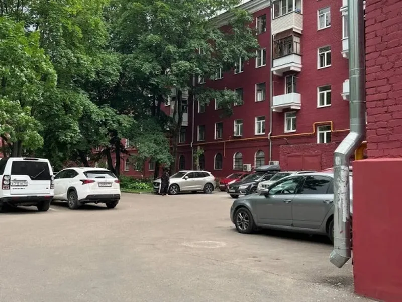 Фасад / вход «Уютная Двухкомнатная»