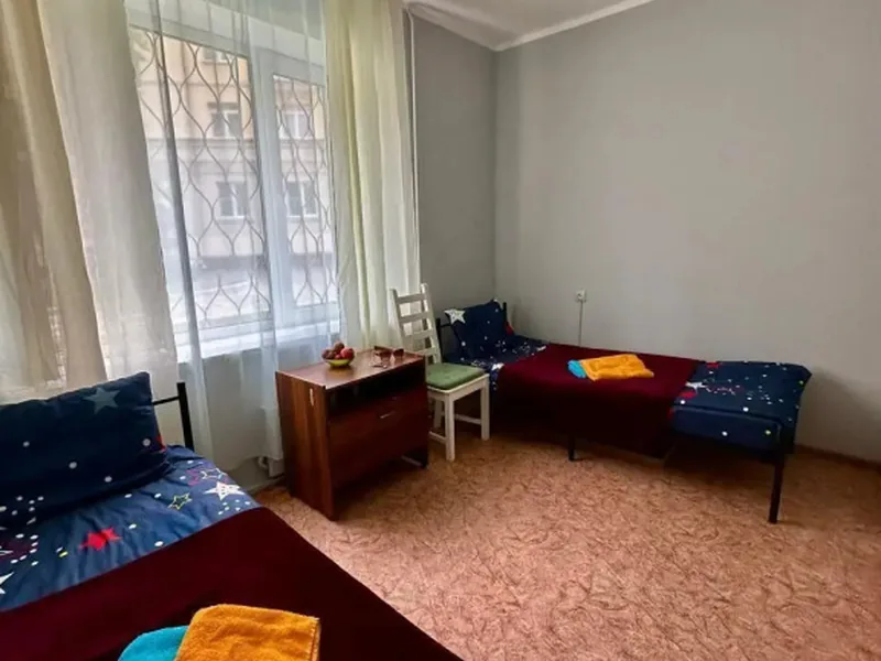 Апартаменты с 2 комнатами в квартире «Уютная Двухкомнатная на Толбухина»