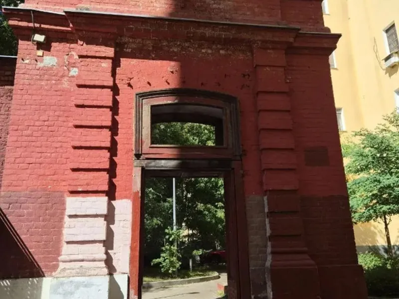Фасад / вход «Уютная Студия в 5 Минутах от Красной Площади»