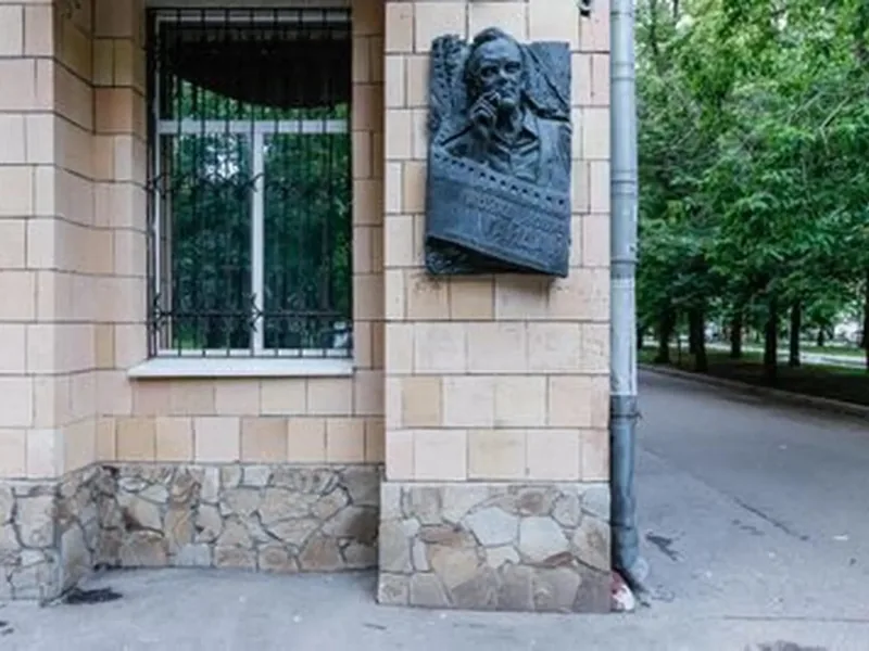 Фасад / вход «Стильная в 150 метрах от метро Аэропорт»