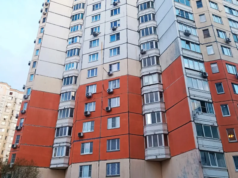 Фасад / вход «Вместительная у Крокус Экспо между метро Мякинино и Пенягино»