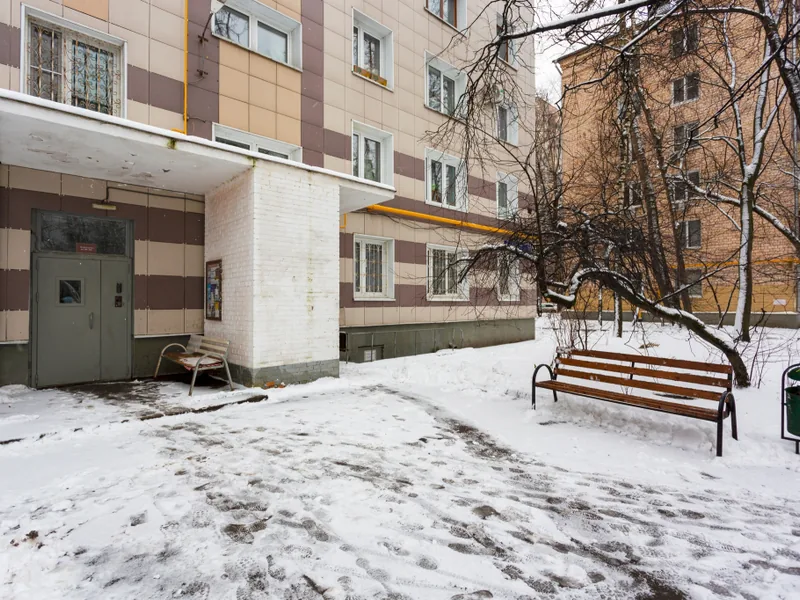 Фасад / вход «возле ЦИТО и МВД»