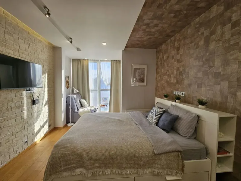 Фасад / вход «White Lodging»