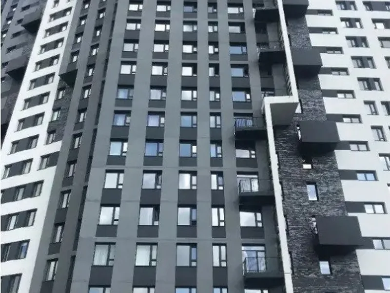 Фасад / вход «Еврооднушка рядом с метро»