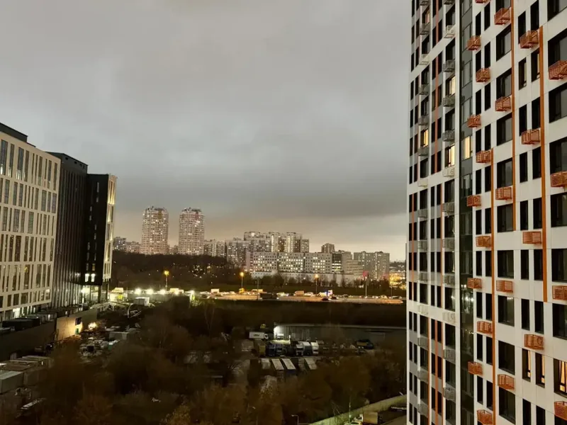 Фасад / вход «евро-трехкомнатная в ЖК Спутник»