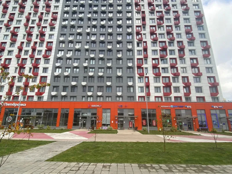 Фасад / вход «Зеленая»