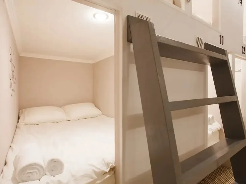 Номер в отеле «InterQUBE Chistye Prudy Capsule Hotel»