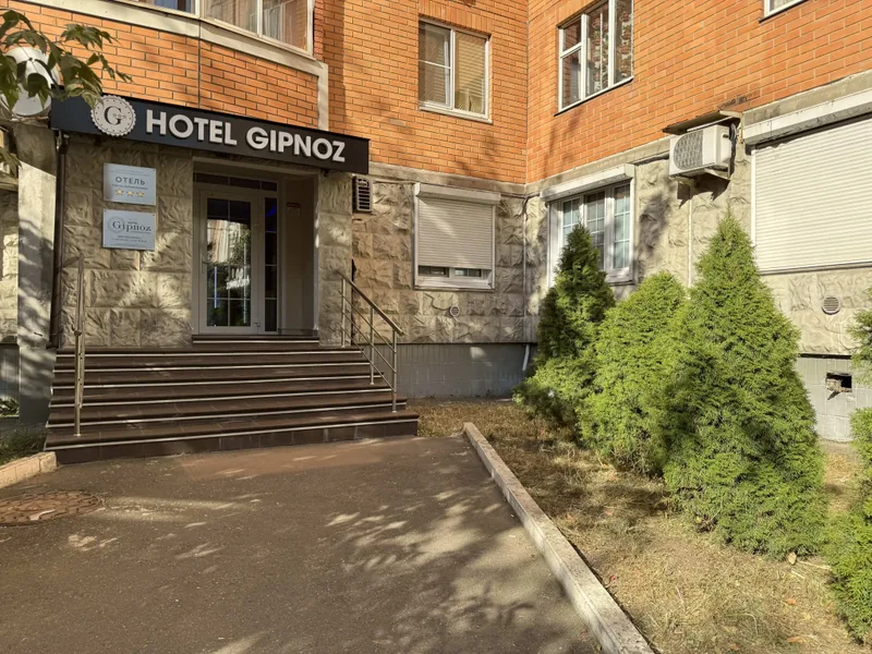 Фасад / вход «Gipnoz na Aviamotornoy»