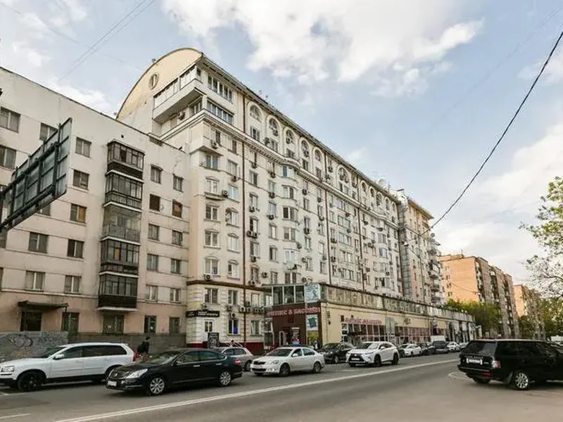 Фасад / вход «Вивьен»