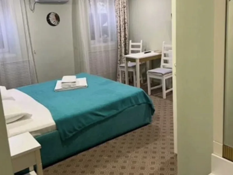Мини отель Littlehotel, проспект 60-летия Октября, д.14, пом. II, Москва