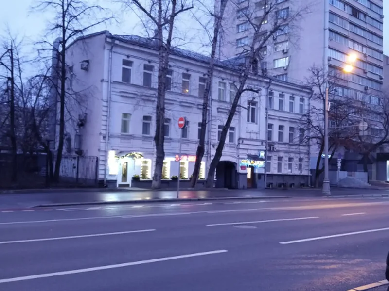Фасад / вход «Заречье»