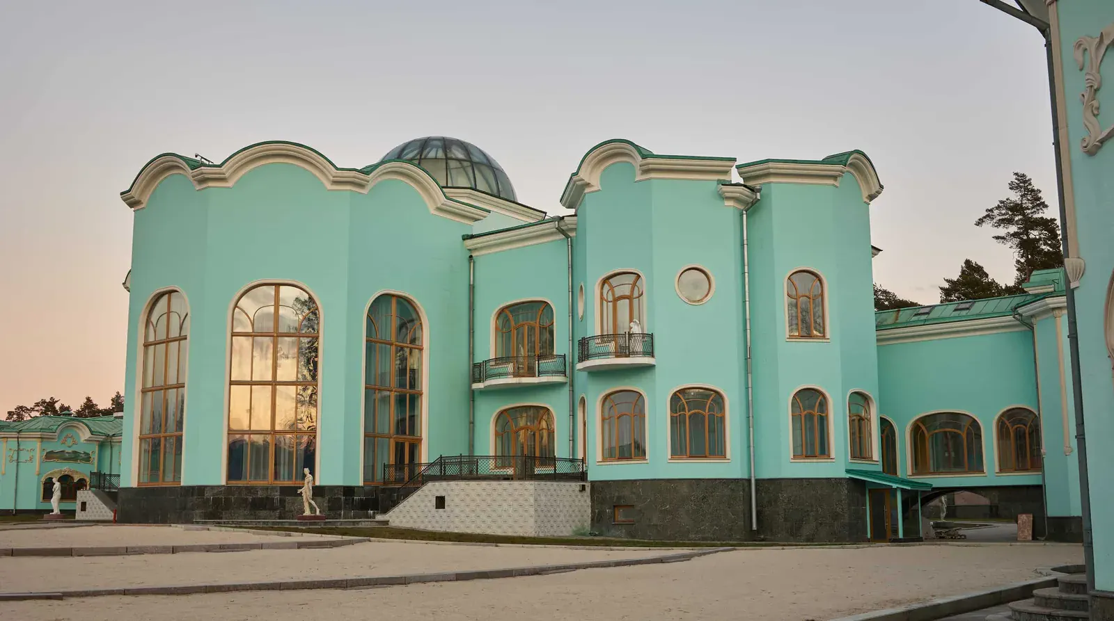 Отель Malakhovka Palace, улица Красковский Обрыв, д.7, корп.1, Малаховка