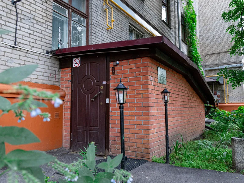 Фасад / вход «Семёновский»