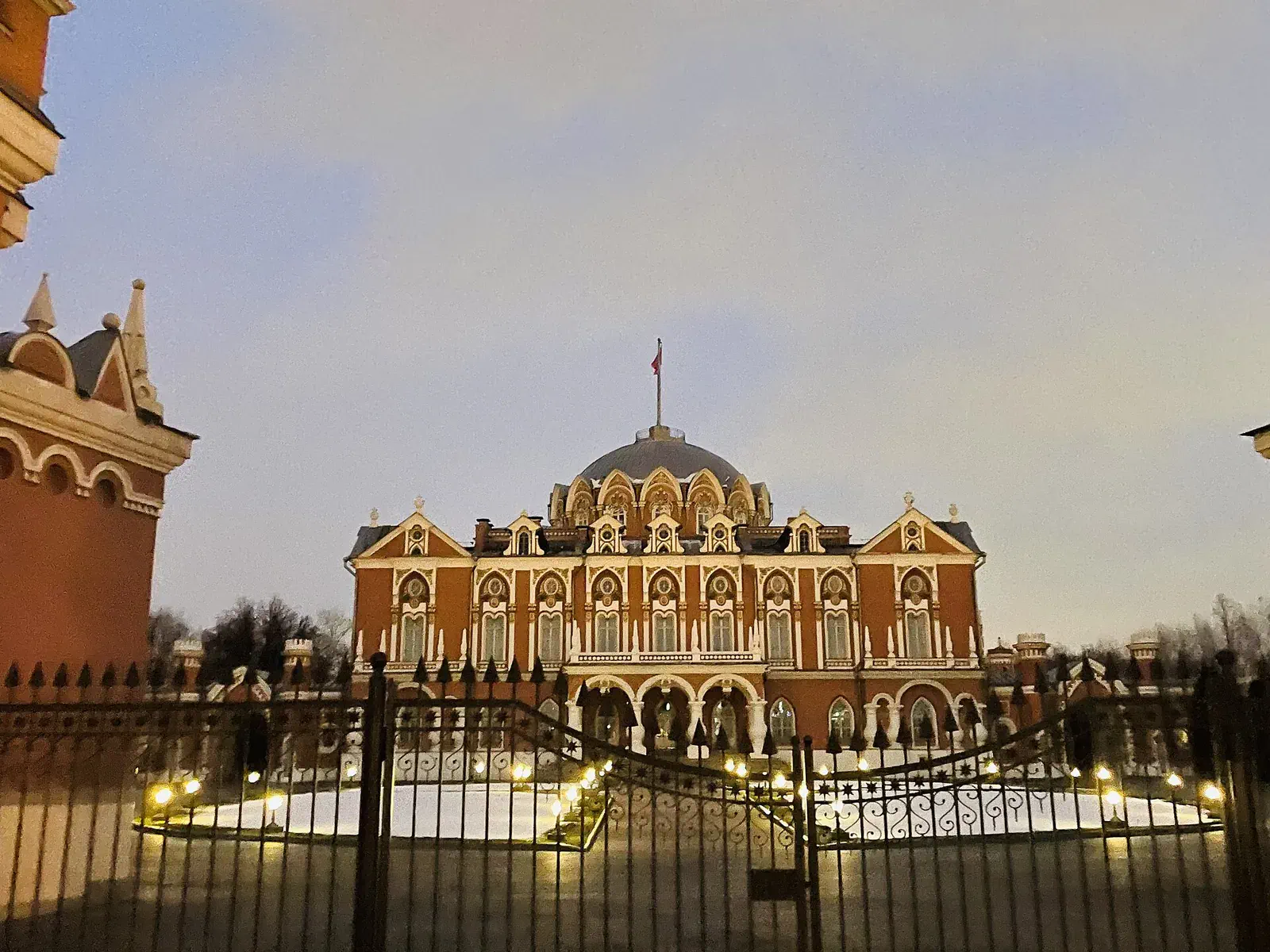 Отель Петровский Путевой Дворец, проспект Ленинградский, д. 40, Москва