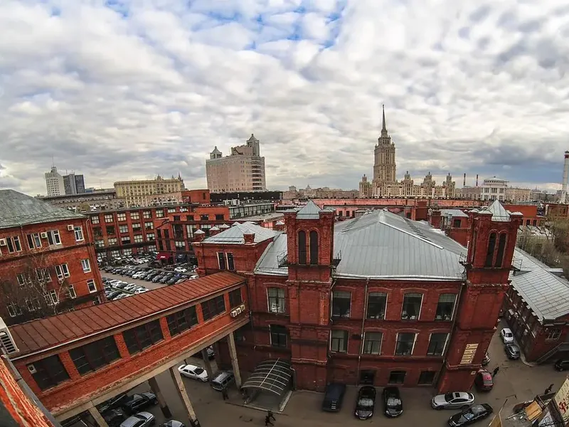 Фасад / вход «Red Brick Пресня»