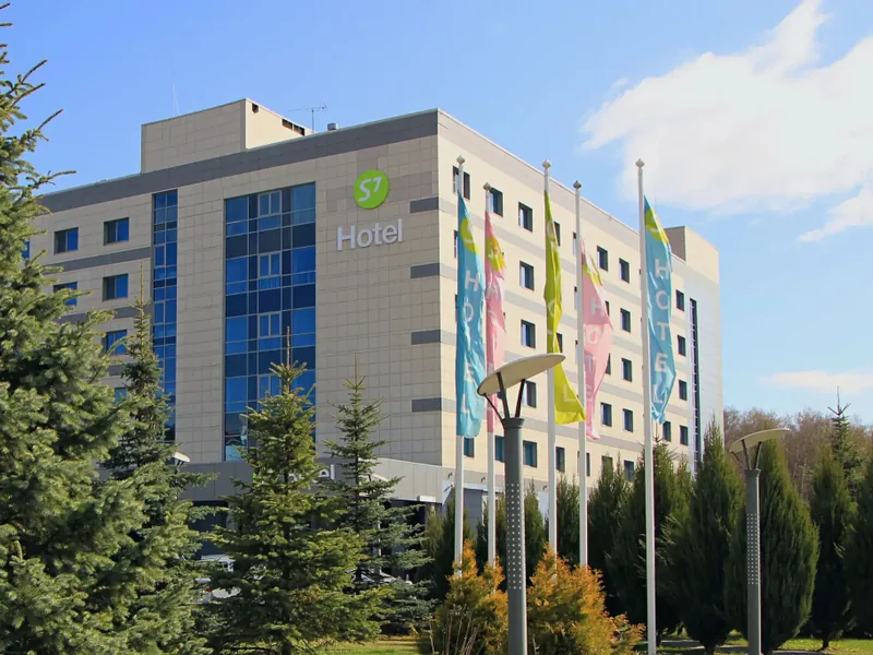 Фасад / вход «S7 Hotel»