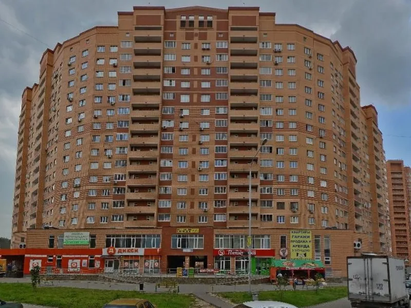 Фасад / вход «Сириус»